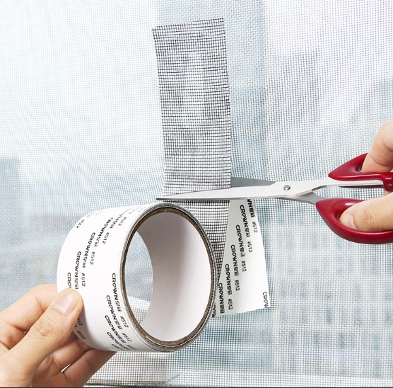 Băng keo vá lưới chống muỗi, băng dán sửa chữa cửa lưới chống muỗi tiện ích
