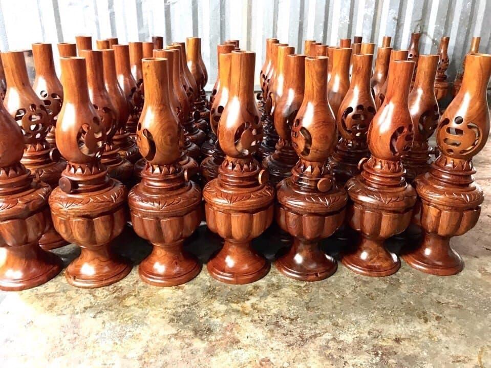 Cặp Đèn Thờ Gỗ Hương Cao 30Cm