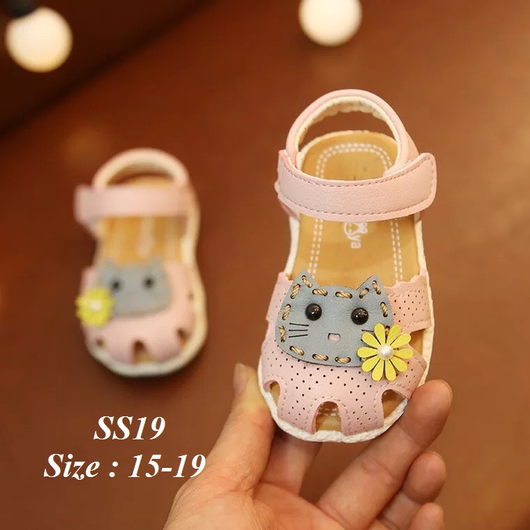 Giày Sandal bé gái kiểu bít mũi an toàn đế êm S34