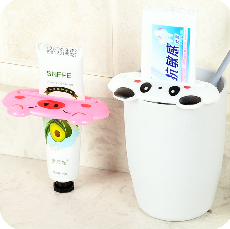 DỤNG CỤ VUỐT KEM ĐÁNH RĂNG HÌNH THÚ (GD0192)