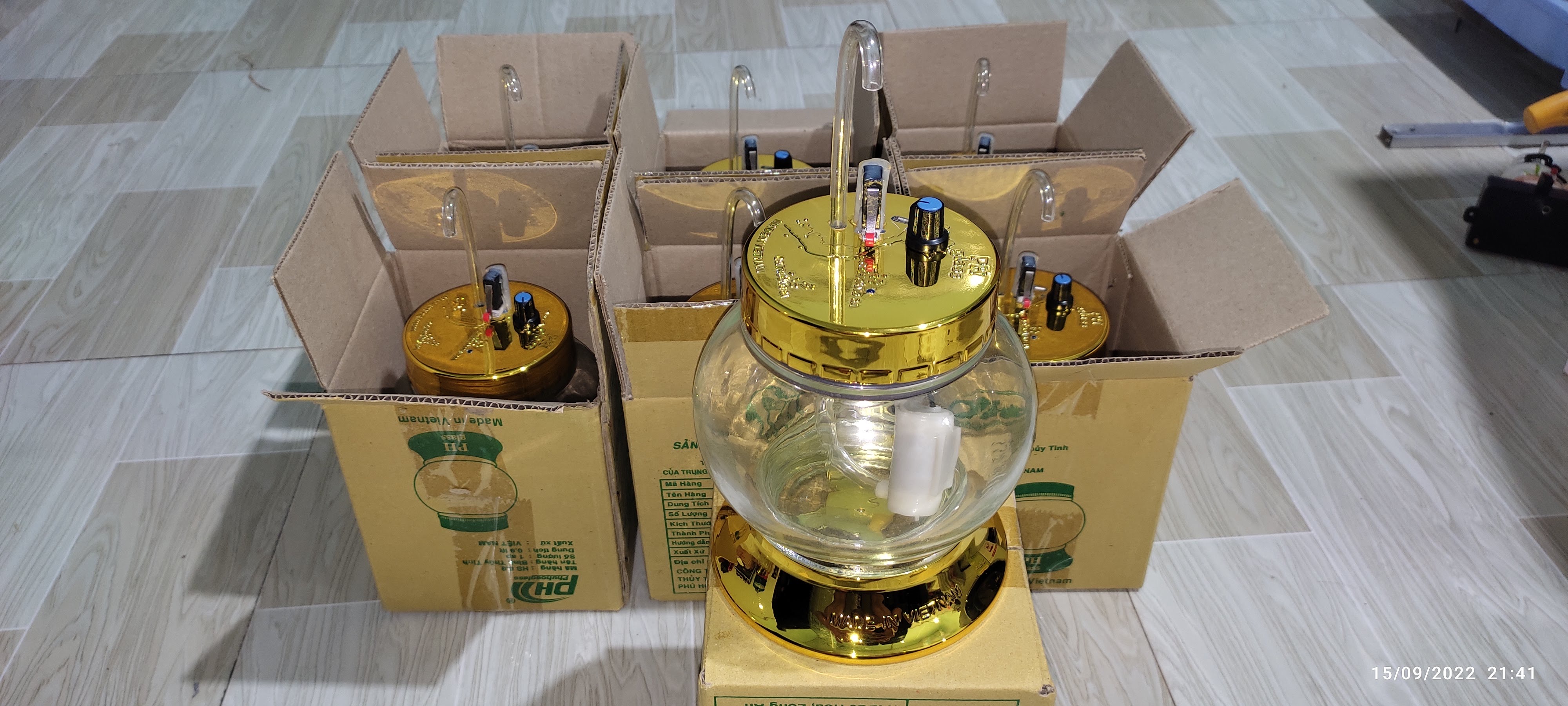 bình rót ruou tự động 0,9 lít