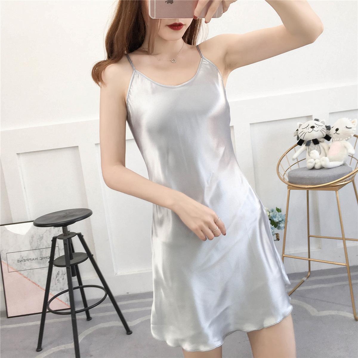 Váy Ngủ Lụa Cao Cấp Gấu Lượn Sóng