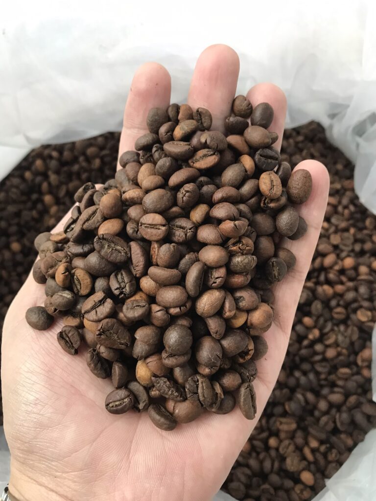 Cà hạt nguyên chất ROBUSTA Rang Mộc ROBUSTA 70% + 30% ARABICA Loại Đăc Biệt ( 1KG )