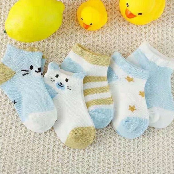 Set 5 đôi tất đáng yêu cho bé