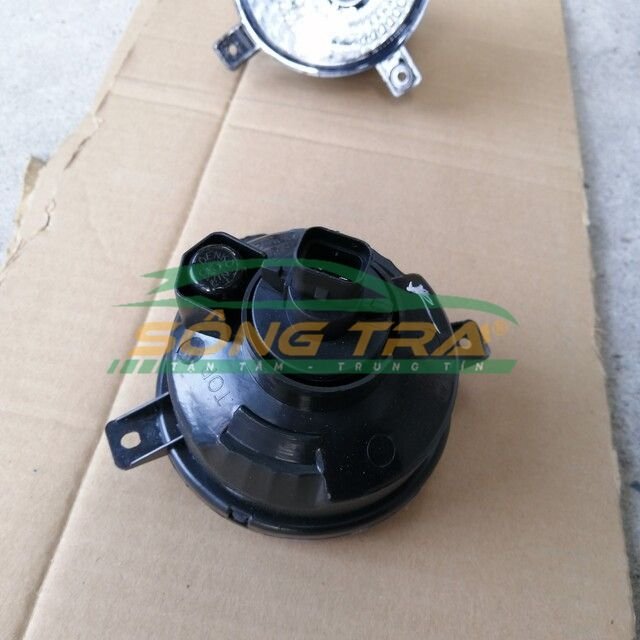 ĐÈN LÙI MATIZ 3/ ĐÈN GẦM SAU MATIZ 3 (TRẮNG HOẶC ĐỎ)