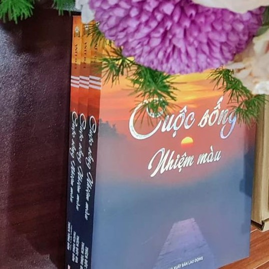 Sách - Cuộc sống nhiệm màu