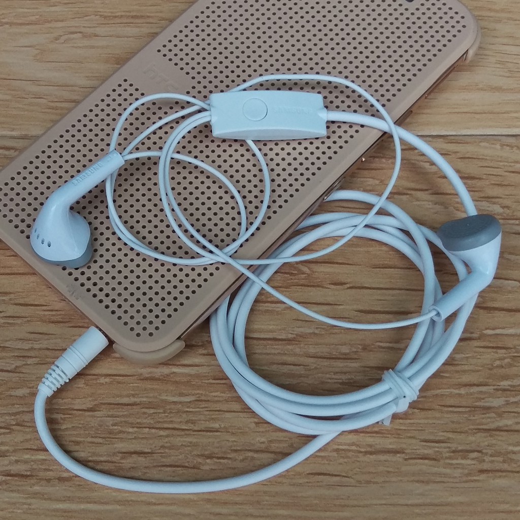 Tai nghe nhét tai Galaxy J5 Pro