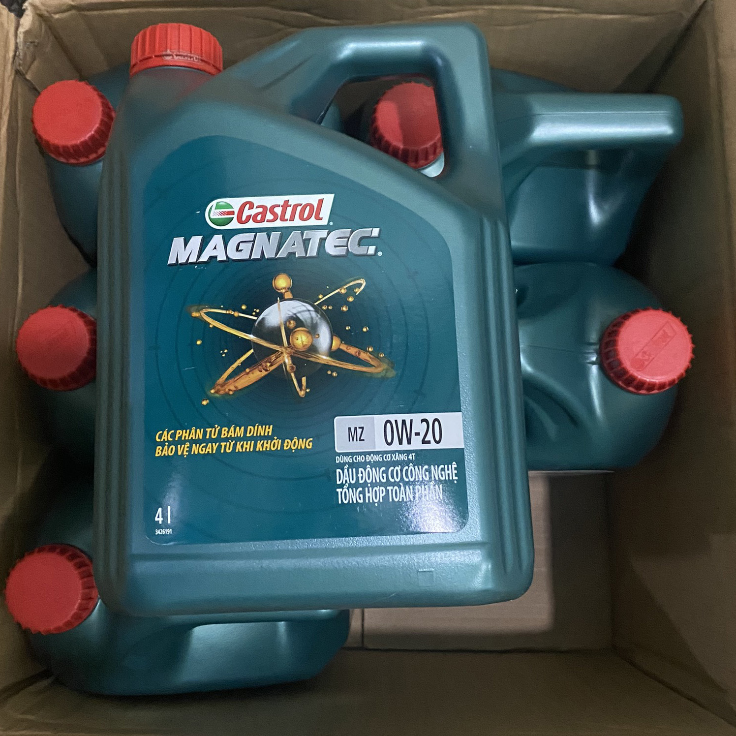 Nhớt Castrol Magnatec 0W20 4 Lít