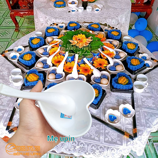 Bát trái tim và thìa trưng bày mâm cúng nhựa giả sứ cao cấp
