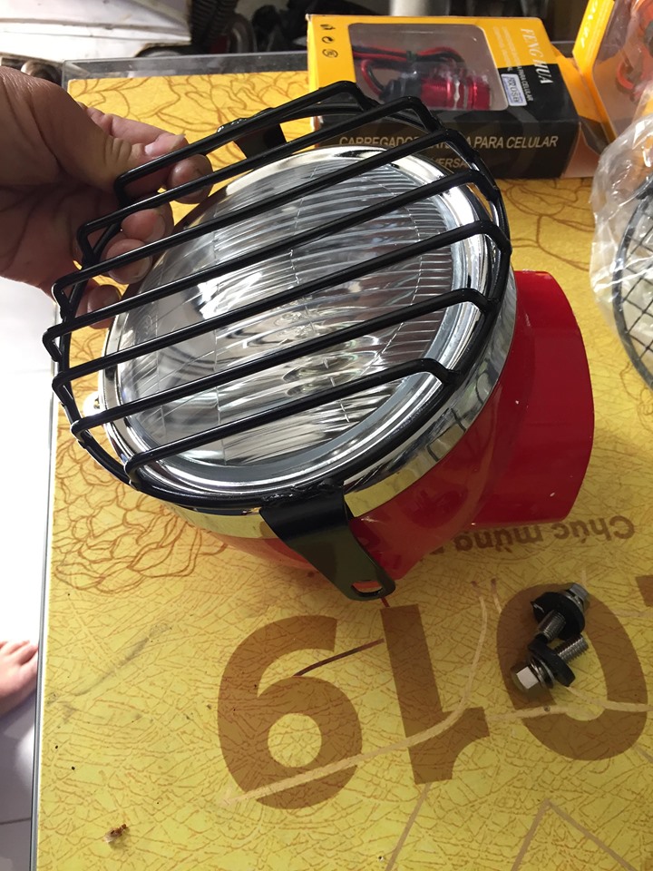 Lưới bảo vệ đèn pha cho anh em độ chế xe Cd-moto-caferacer-sọc thưa dọc