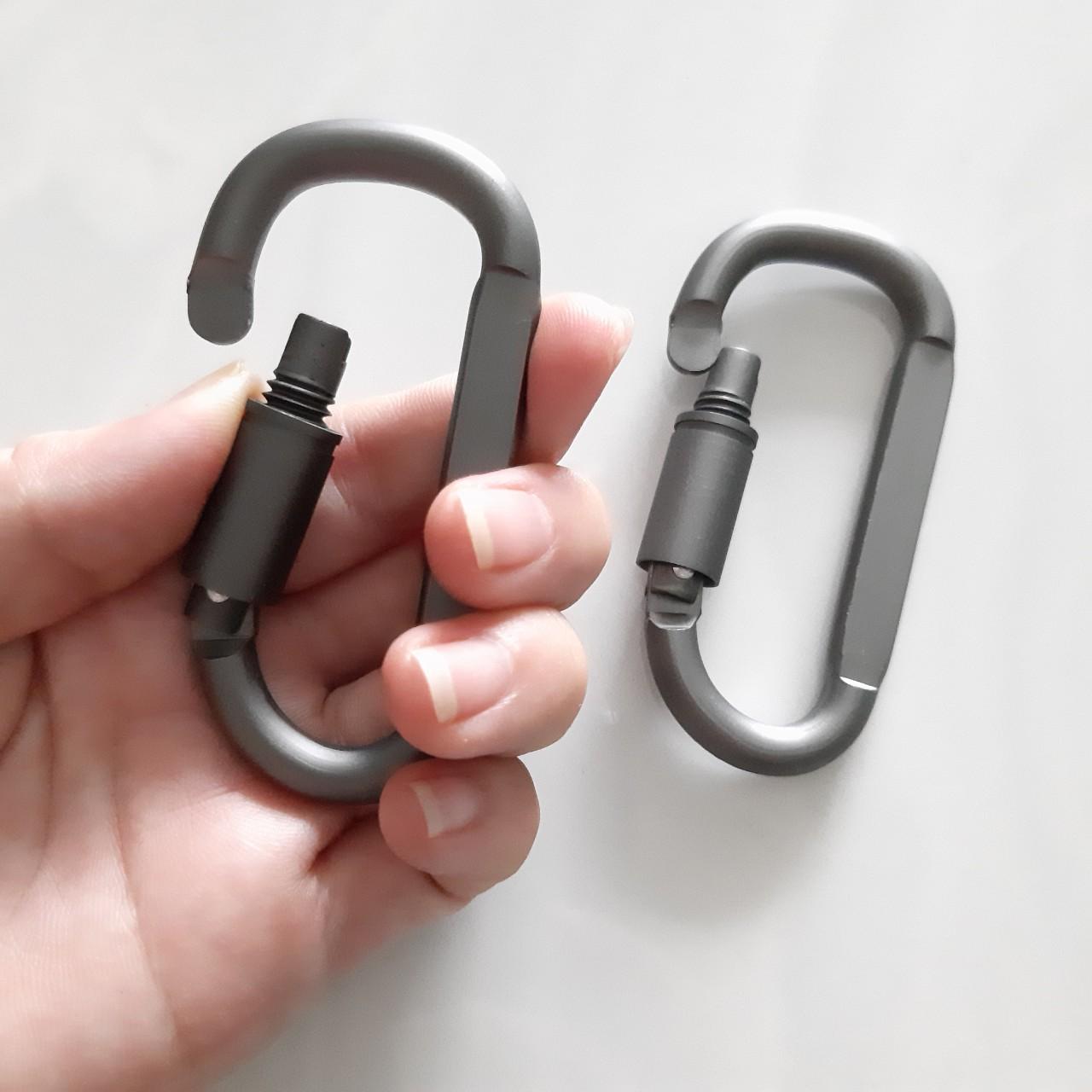 MÓC KHÓA CHỮ D