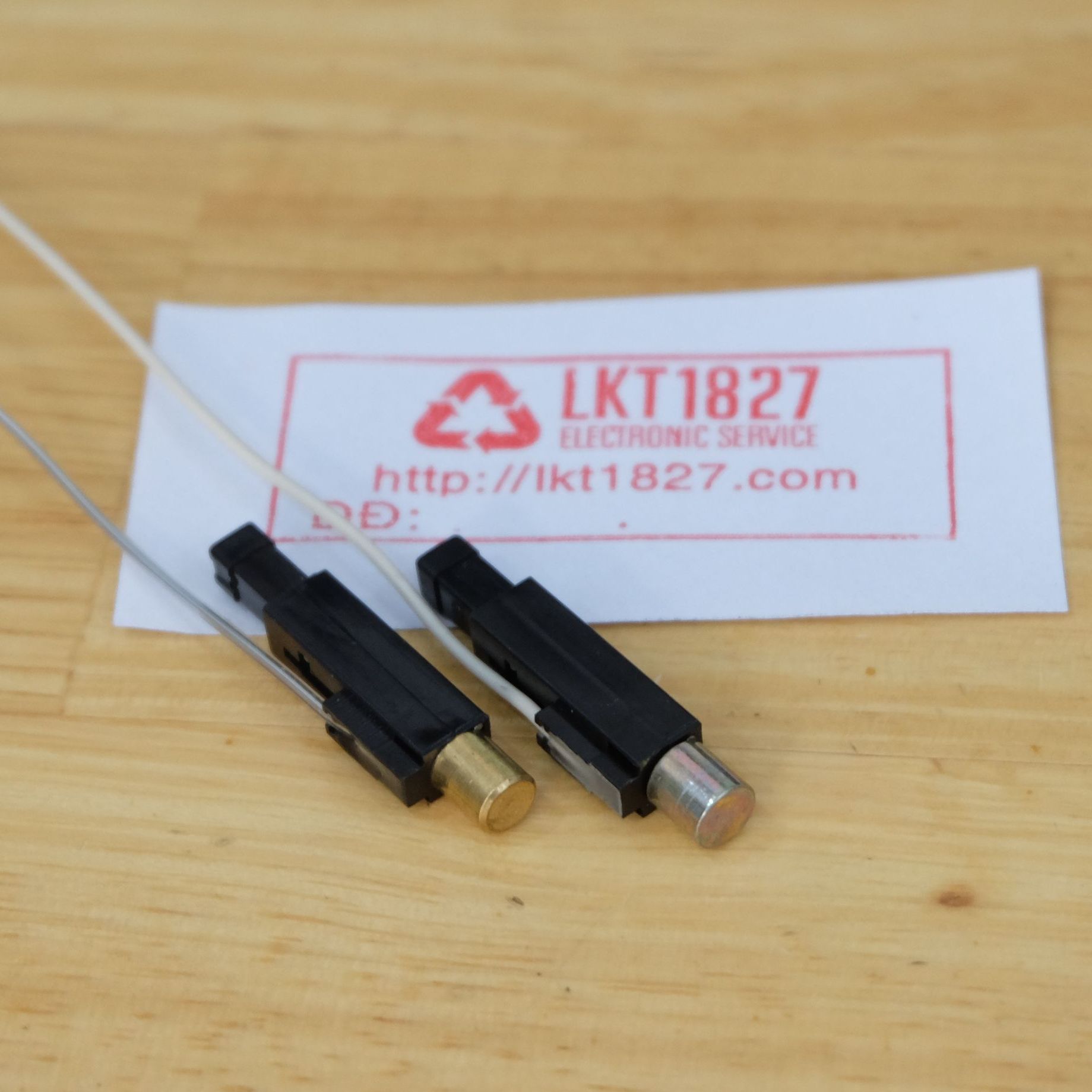 Bộ kích tia lửa điện dùng trong bật lửa (Gas Gun Igniter)