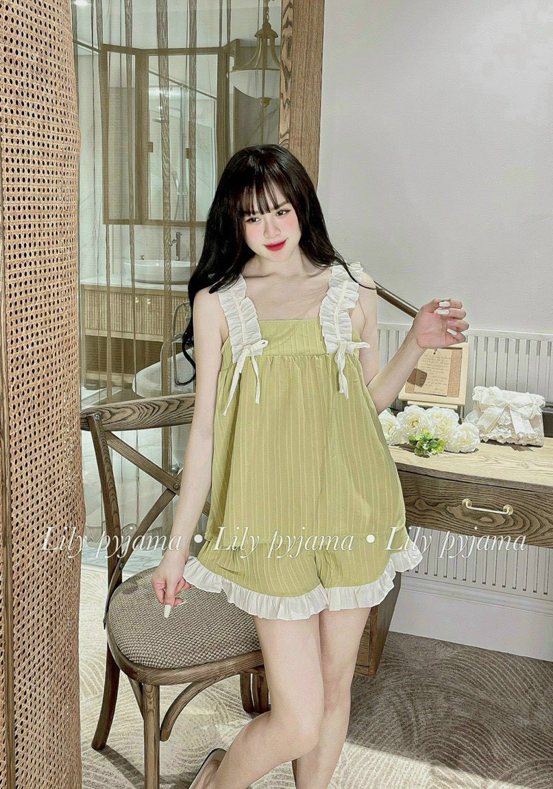 Đồ bộ mặc nhà nữ shop bộ đồ đùi pyjama chất đũi sát nách cổ vuông tay cánh tiên