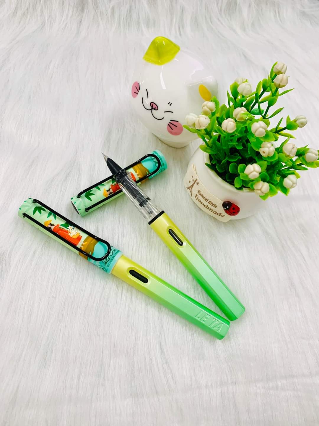 Bút lá tre Leta 368 vỏ nhựa