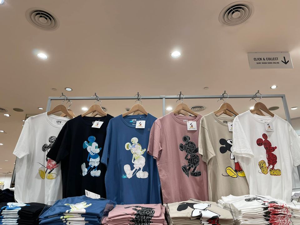 Áo phông UT uniqlo