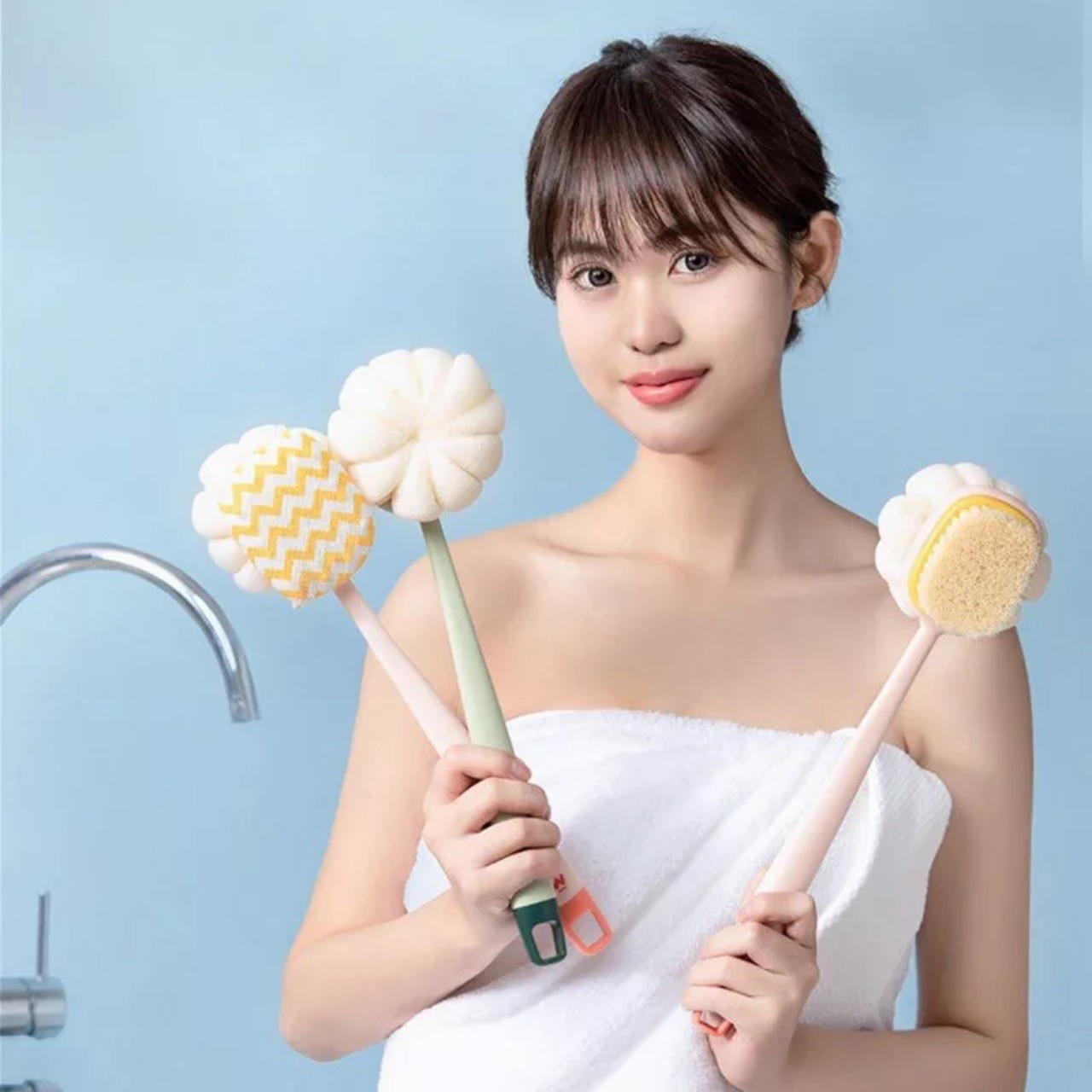 Cây bông tắm chà lưng 2 mặt kiểu BÍ NGÔ- Bàn chải chà lưng cho người lớn, bông tắm, bông tắm tròn, cây chà lưng bông tắm.