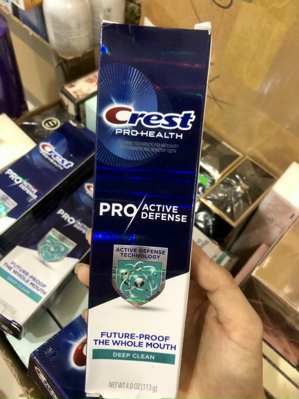 Kem đánh răng Crest Pro-Active Defense Active Whitening Toothpaste - 4oz 113g nội địa Mỹ