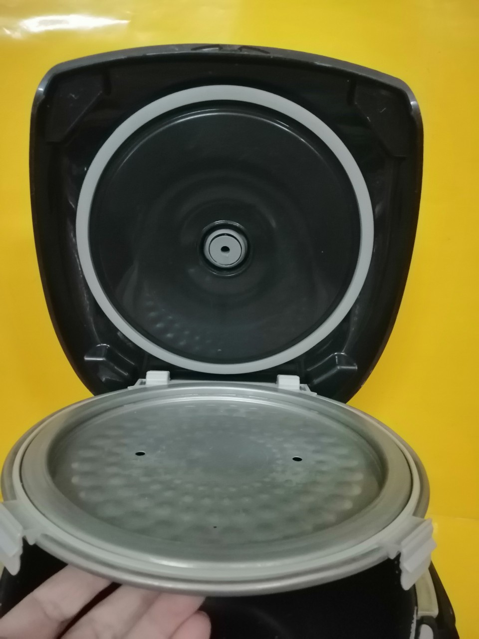 Nồi cơm nội địa Nhật Tiger JKC-W (1.8L)