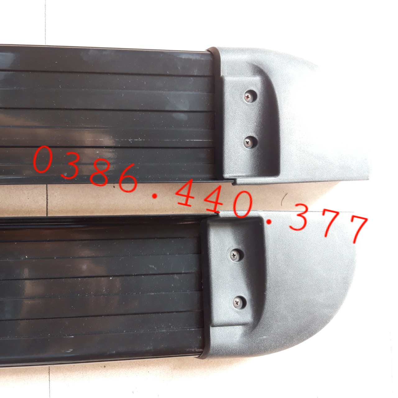 Bậc lên xuống Colorado OEM