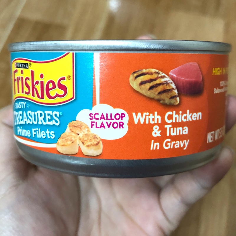 Friskies Treasures with Chicken & Tuna in Gravy. With Scallop Flavor.