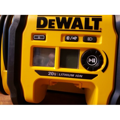 Bơm hơi Dewalt DCC020IB máy nen khí DCC020IB máy bơm pin dewalt DCC020IB bơm xe dewalt DCC020IB