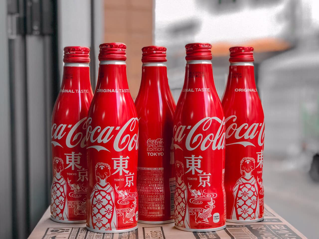 Thùng 30 Chai Nước Ngọt Coca Cola Original Taste Tokyo 250ml