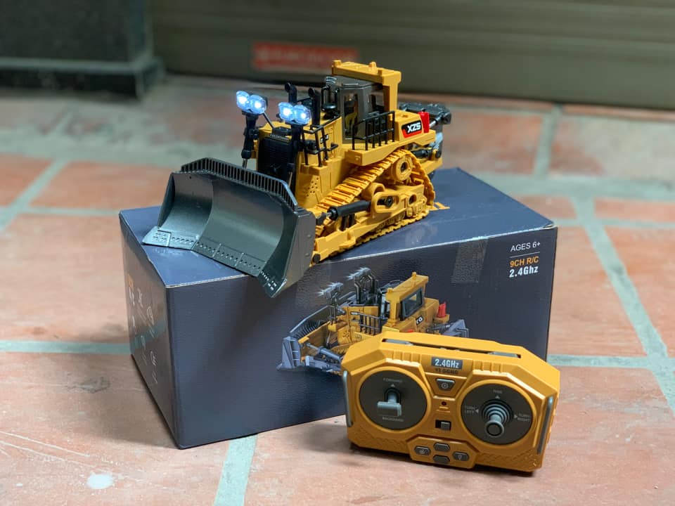 Combo xe xúc - ben - ủi chất liệu hợp kim, xe máy xúc điều khiển 11 kênh, xe ben điều khiển từ xa 6 kênh, 9 kênh, xe ủi điều khiển từ xa 9 kênh cho bé