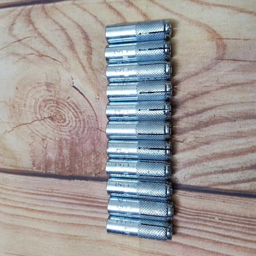 Hộp 100 con nở đóng bắt ti ren 6mmx25mm