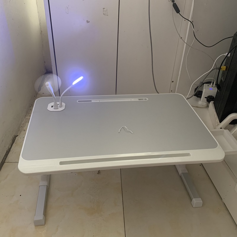 Bàn để laptop để giường , bàn gấp gọn