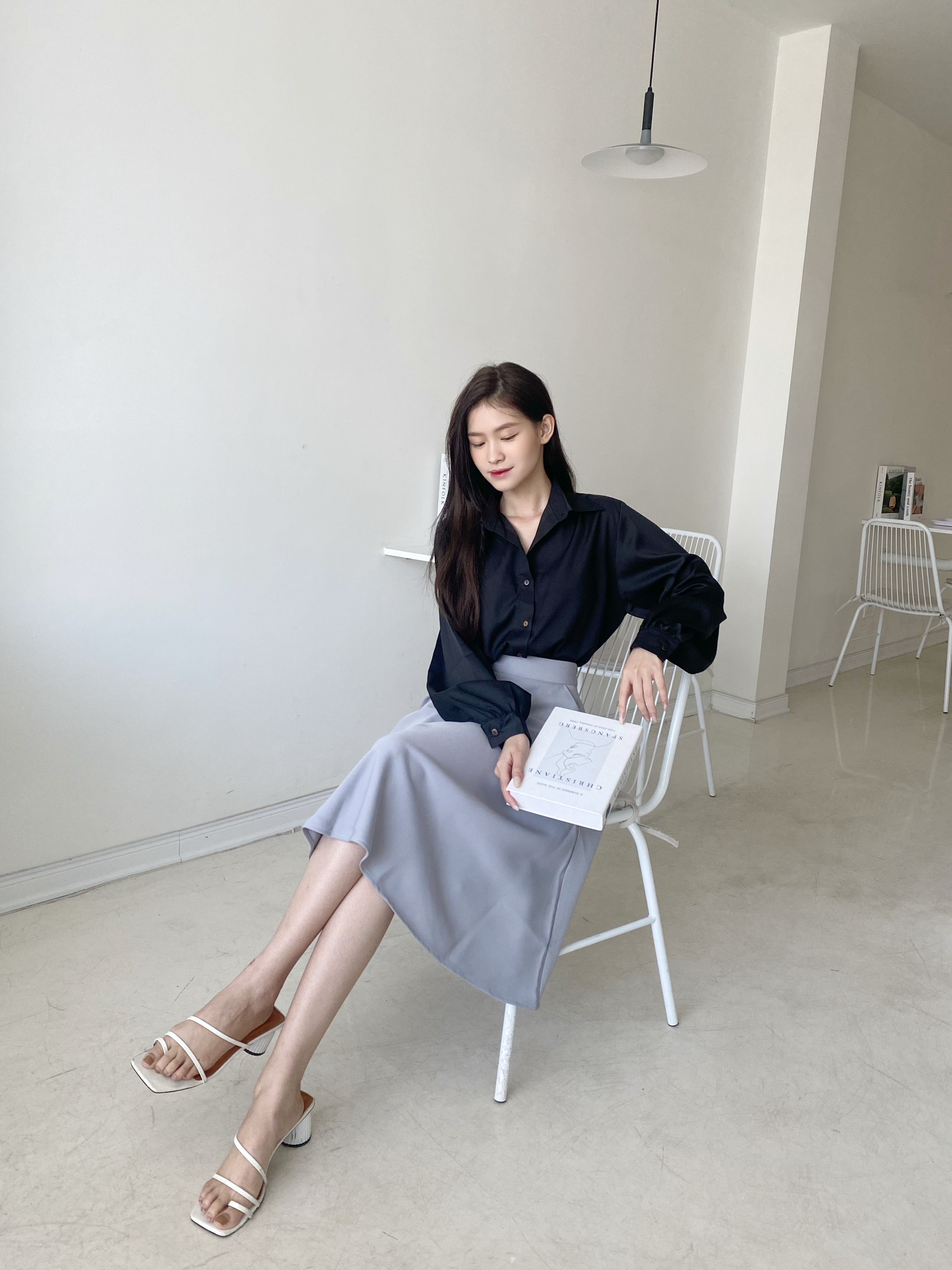 YU CHERRY | Áo sơ mi nữ tay bồng đuôi cá Freesize Basic Shirt YA432