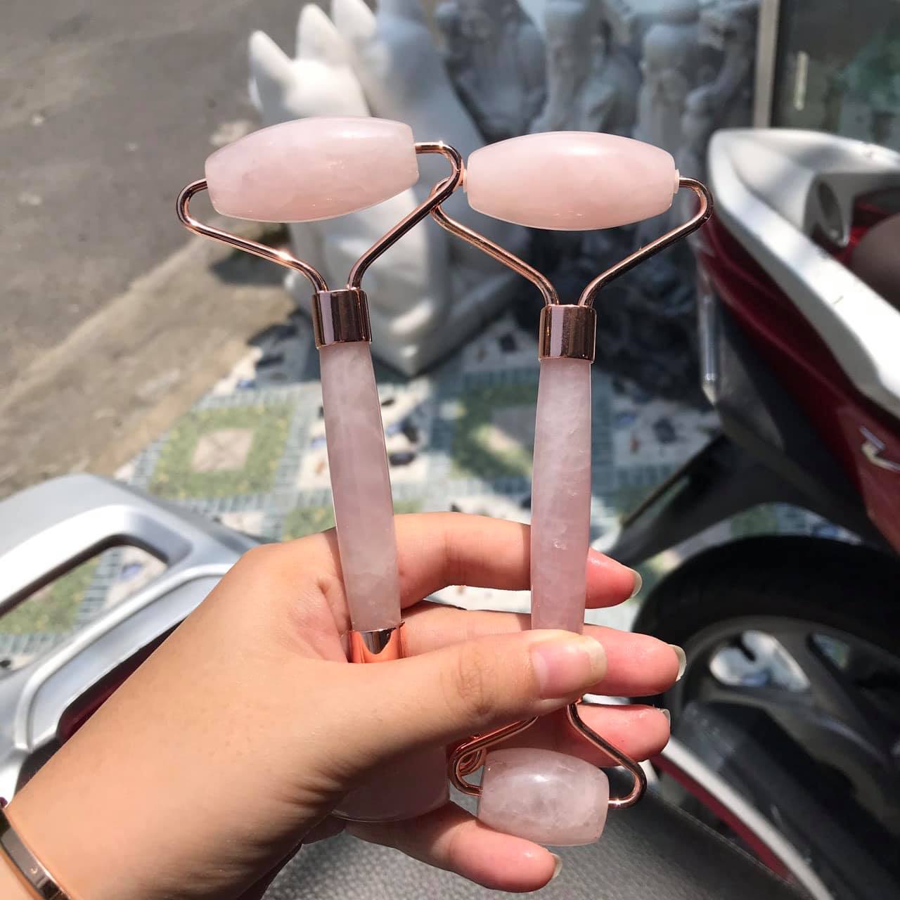 Thanh lăn đá massage Thạch Anh Hồng đá tự nhiên 100%