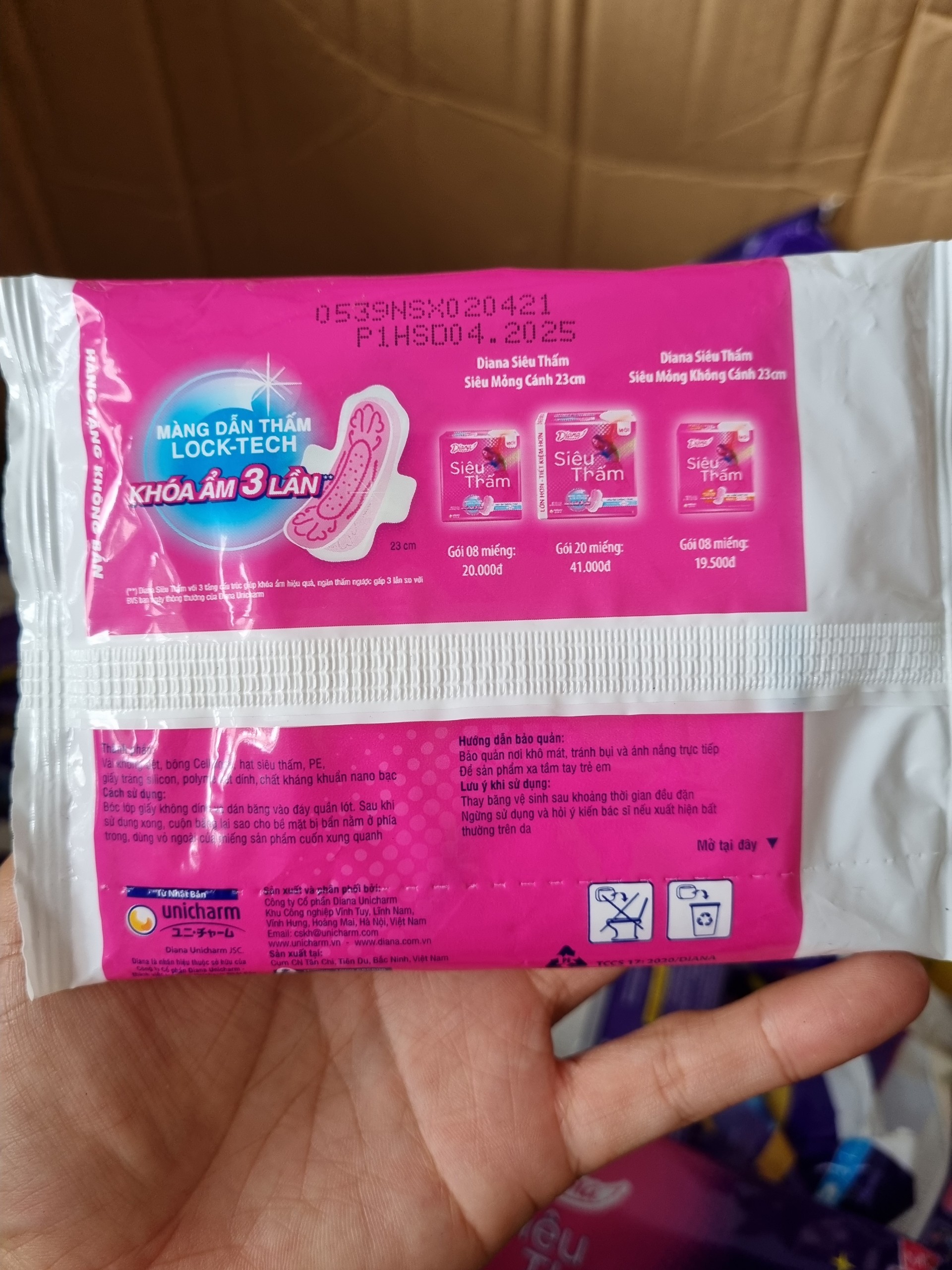 [HCM]Combo 2 gói Băng vệ sinh DIANA siêu thấm có cánh (2 miếng/gói dài 23cm)