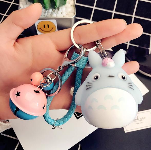 Móc khóa Totoro người hàng xóm của tôi kèm dây và chuông 2 màu siêu HOT