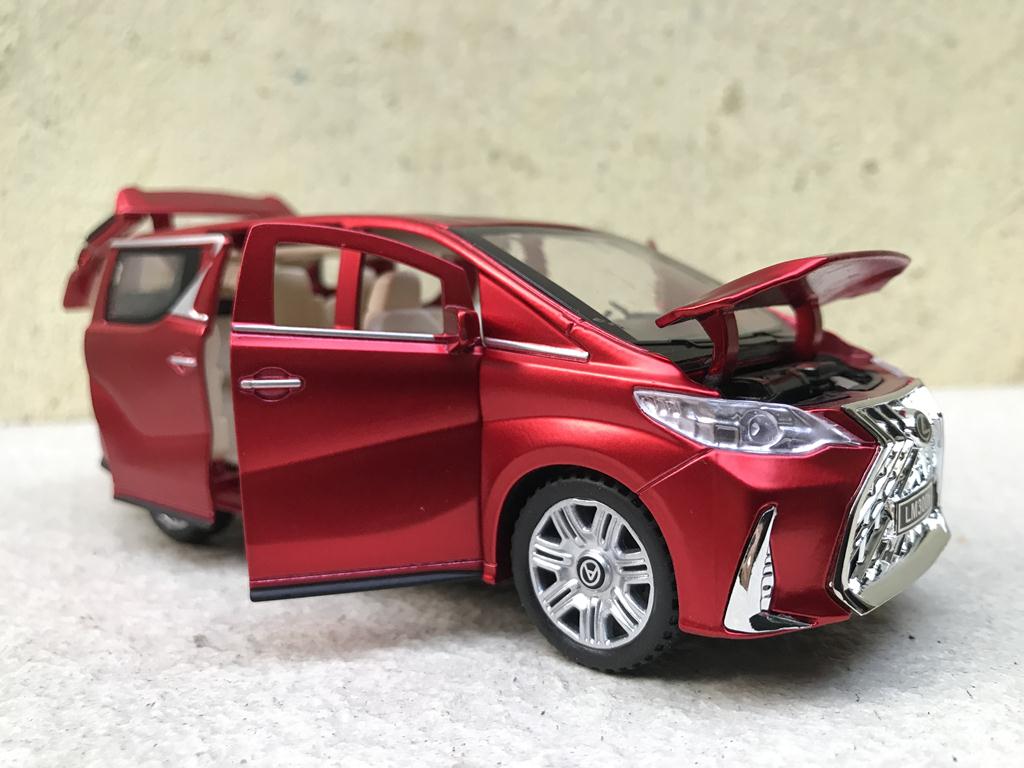 Mô hình xe ô tô LEXUS LM300 - 1:32