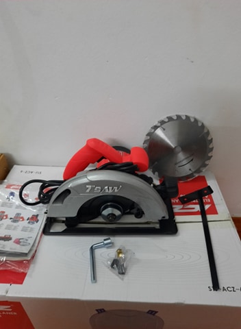 Máy cắt gỗ ACZ 185A