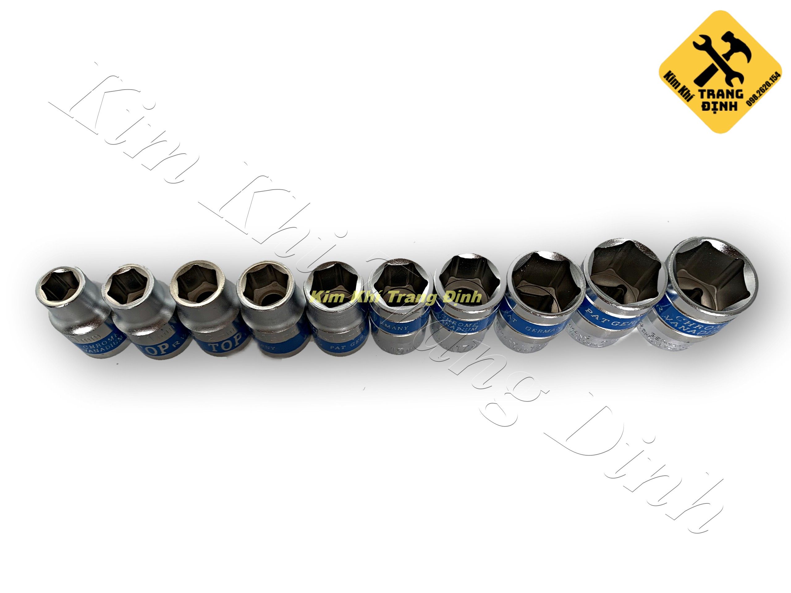 Bộ tuýp 12 chi tiết 1/2  (Cần tự động cán bọc nhựa kèm nối khẩu)