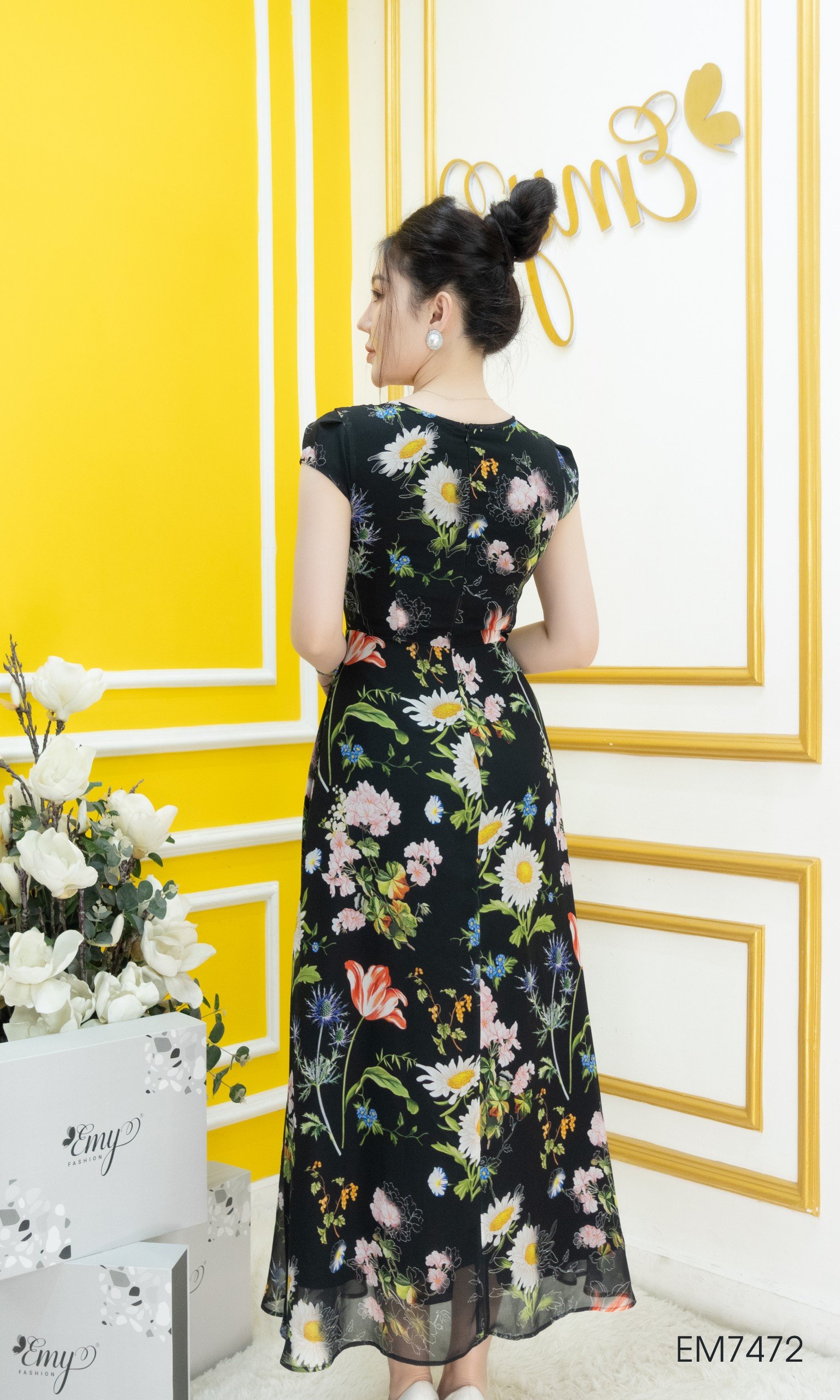 Đầm EMY EM7472 Xoè Maxi Đen Tay Con