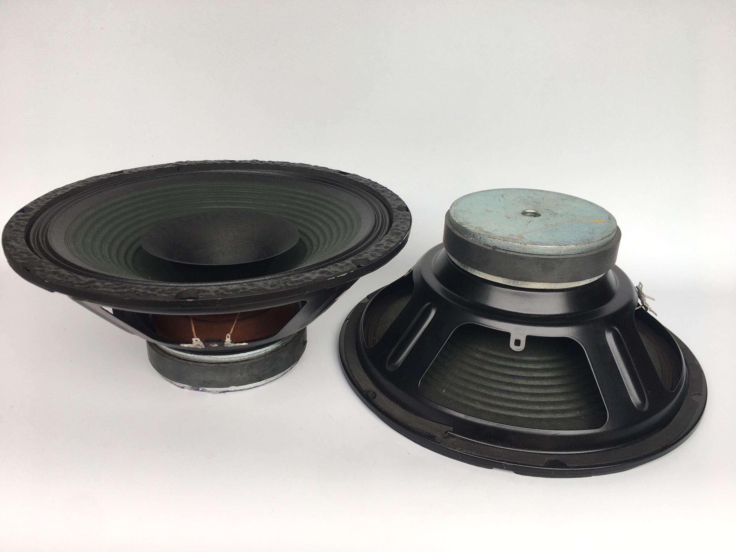 Bass 30 toàn dải từ 140 coil 51 gân vải - giá một loa