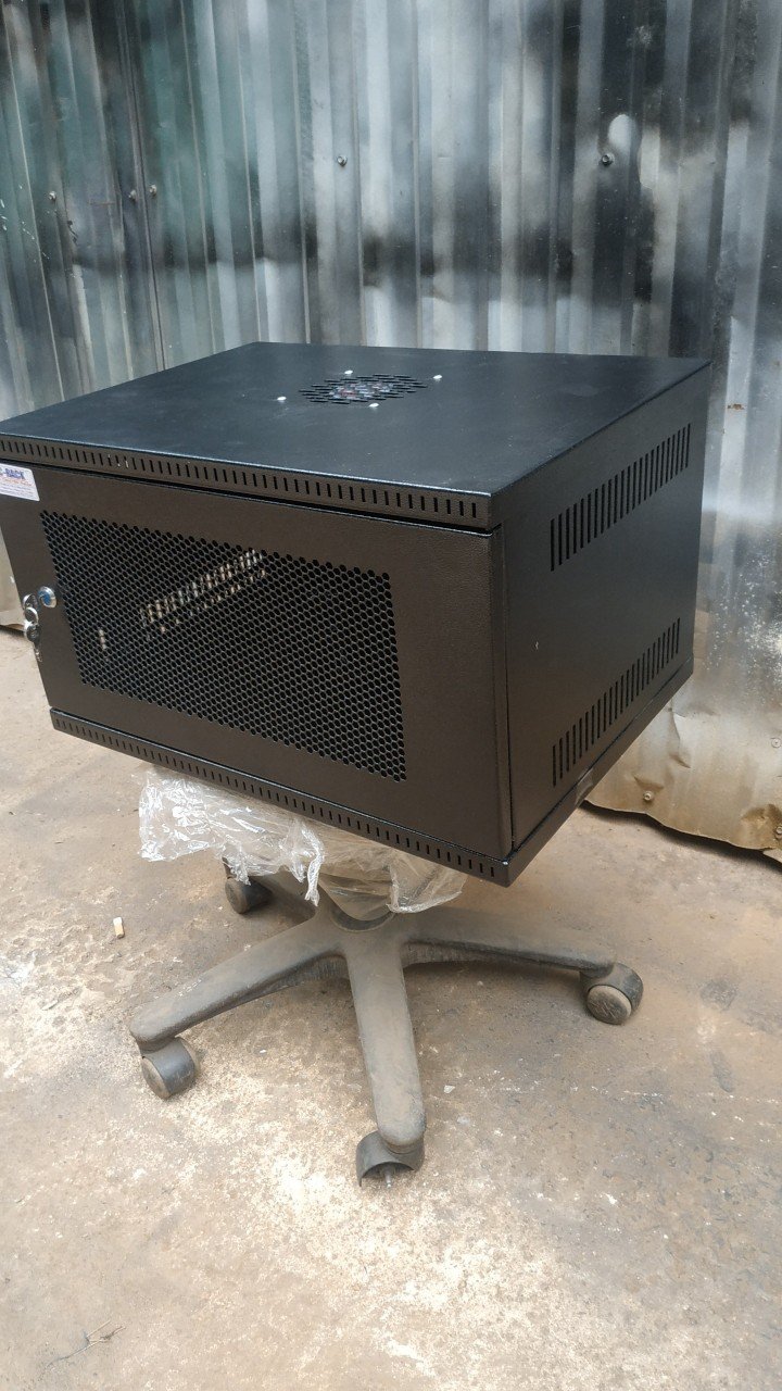 Tủ rack 6u d400 , tủ mạng 6u sâu 400 cao cấp( hàng loại 1 dày chắc)
