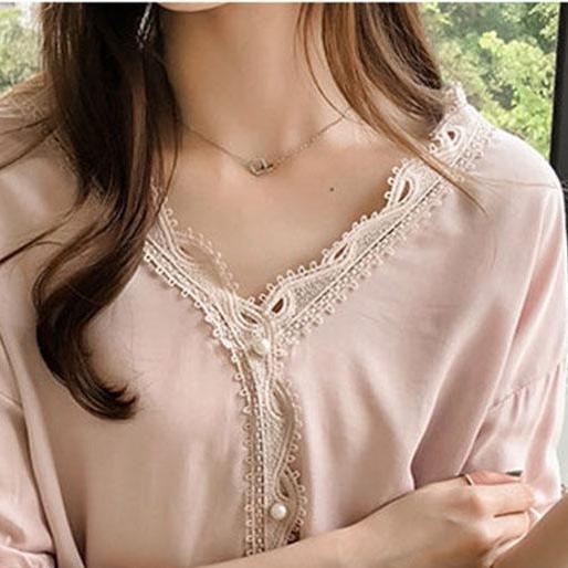 Áo sơ mi nữ cổ voan tay lỡ