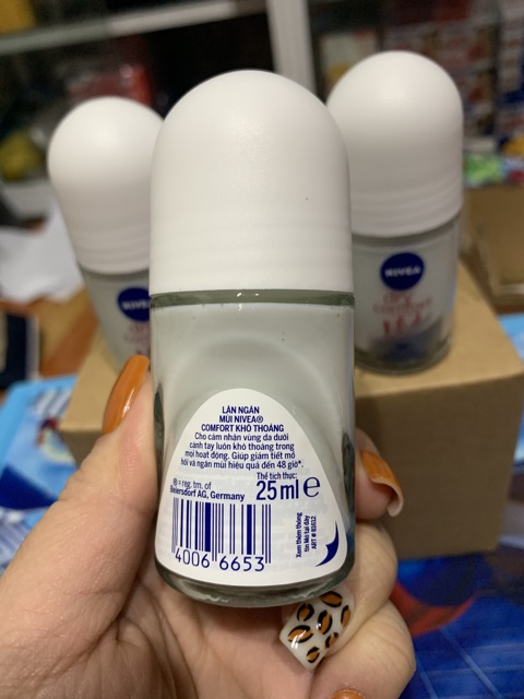 Lăn Ngăn Mùi Nữ Khô Thoáng Nivea 25Ml