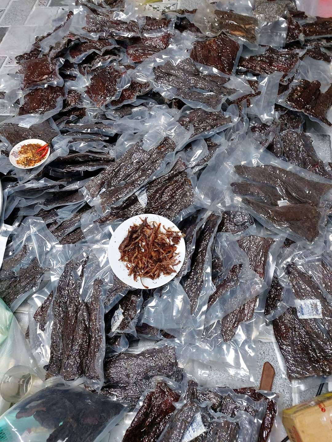 Thịt Bò Khô Gác Bếp 500gr Tặng Kèm Đồ Chấm