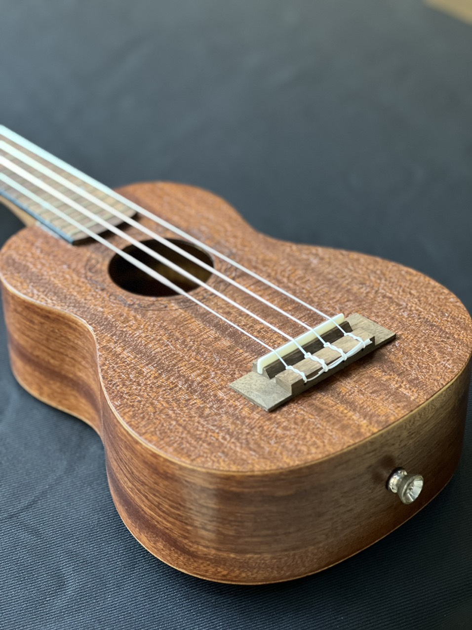 Đàn Ukulele Soprano Vines UK21-30 Chính Hãng, Ukulele Gỗ tốt, âm vang, vui nhộn