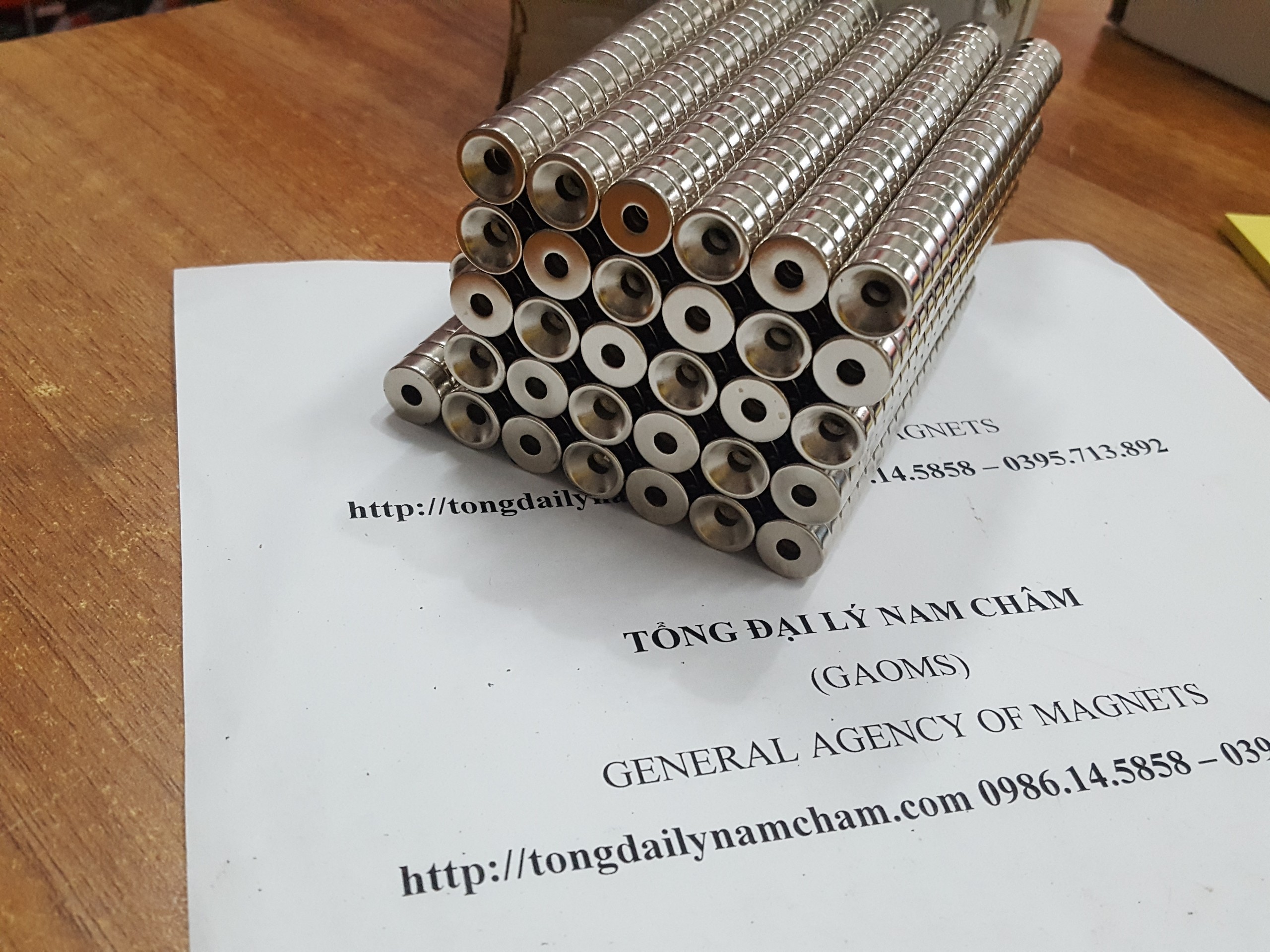 10 viên nam châm 12x5 lỗ vát 4mm