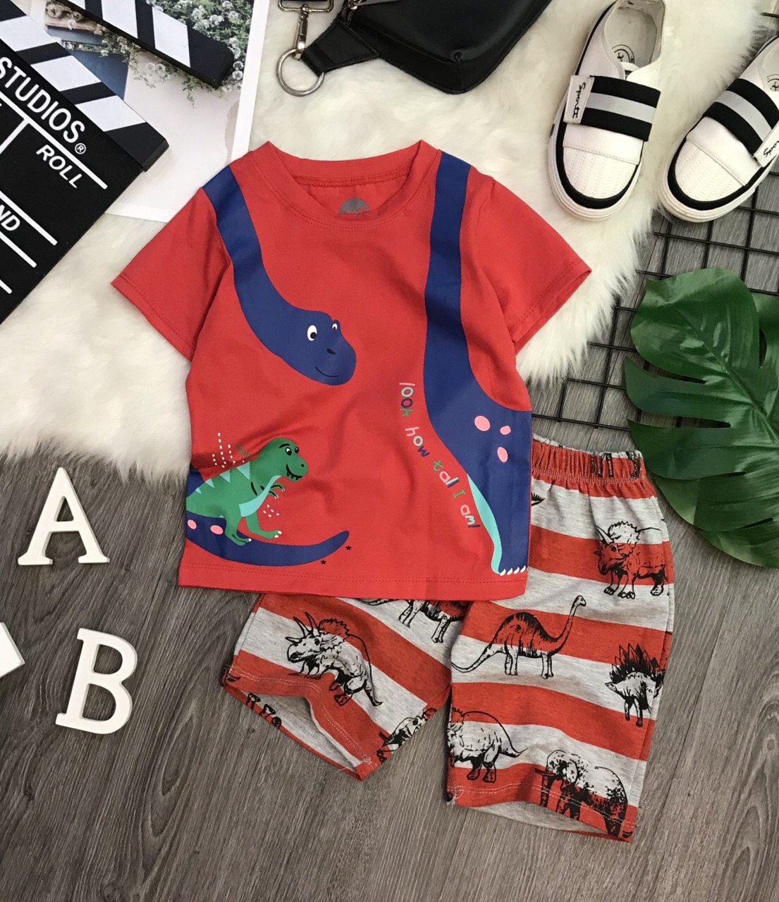 SÉT THUN BÉ TRAI IN HÌNH KHỦNG LONG