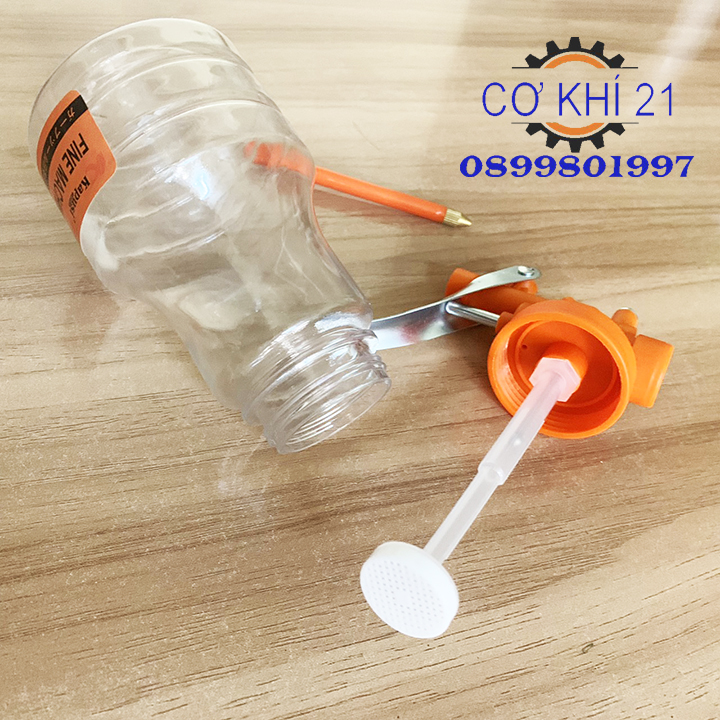Bình bơm dầu nhớt ô tô xe máy