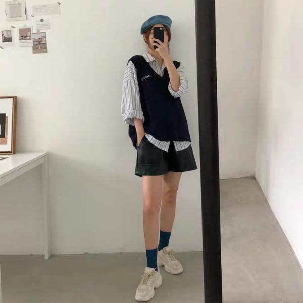 Set áo Gile monday và áo Sơ mi kẻ tay dài