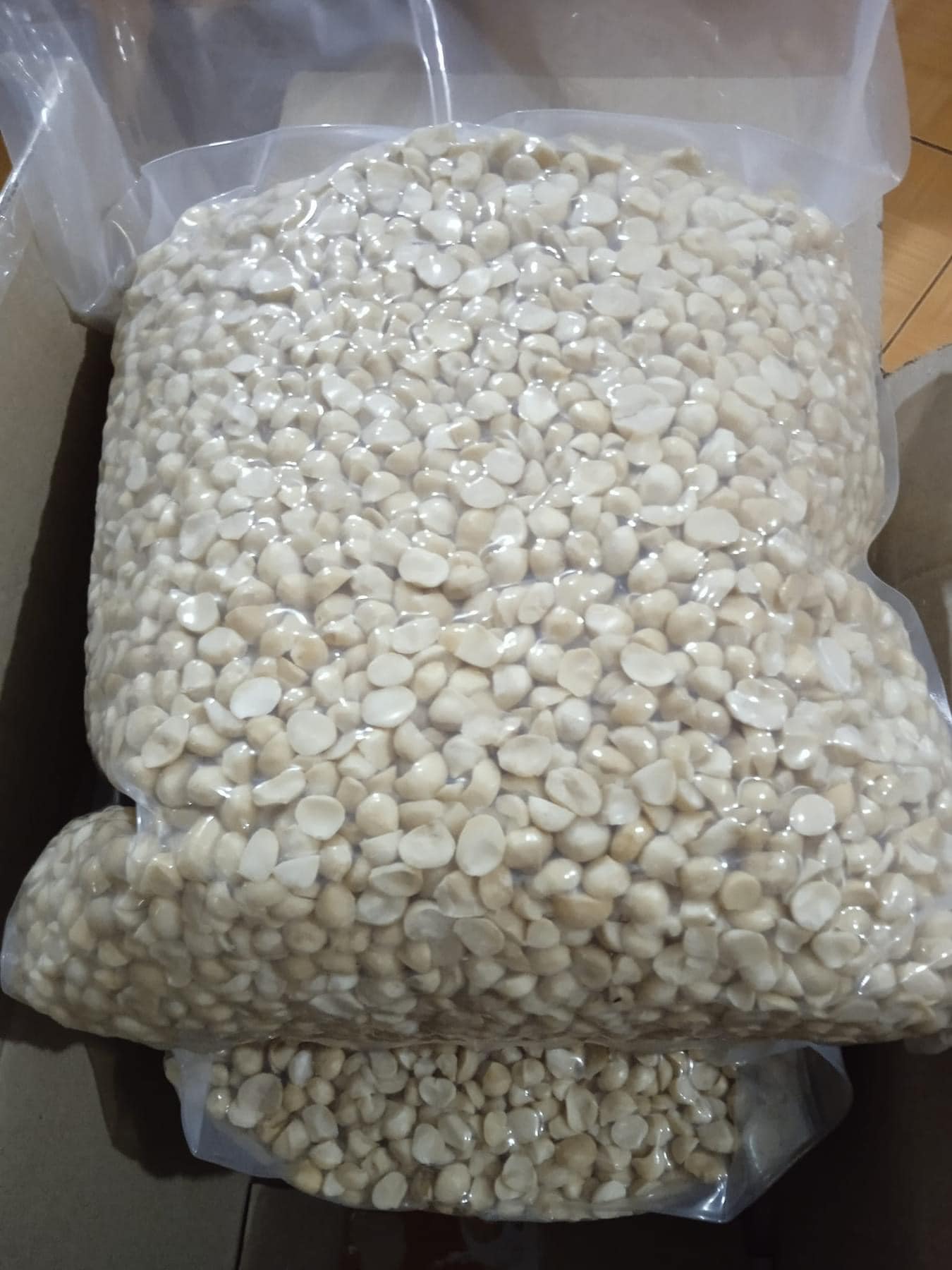 Nhân Macca bể Daklak đã sấy chín ( bể đôi) 500Gr