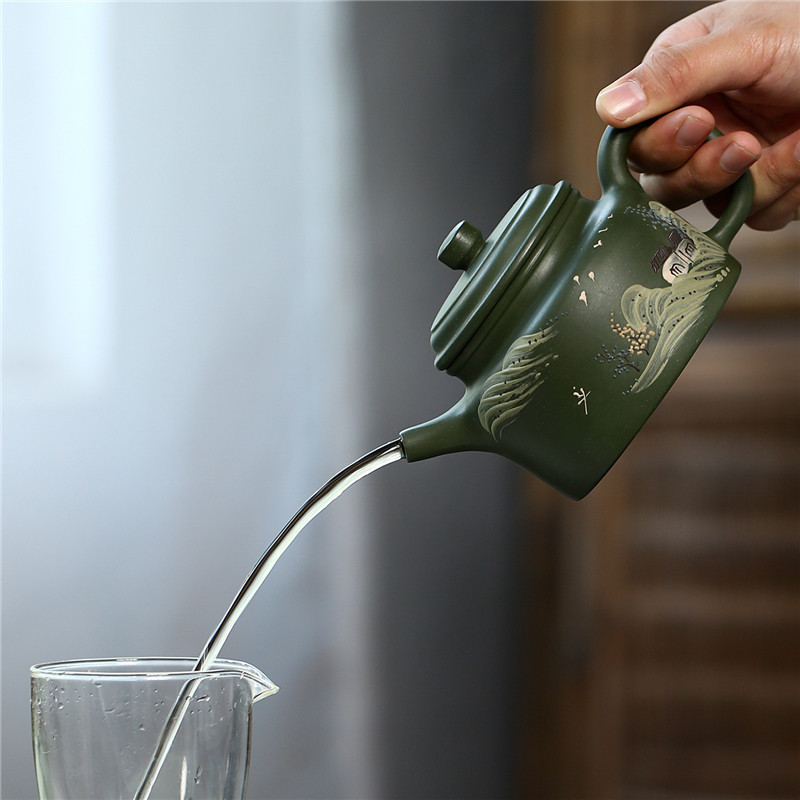 Ấm Tử Sa Nghi Hưng Đức Chung 300 ml (Lục Nê Dân Quốc)