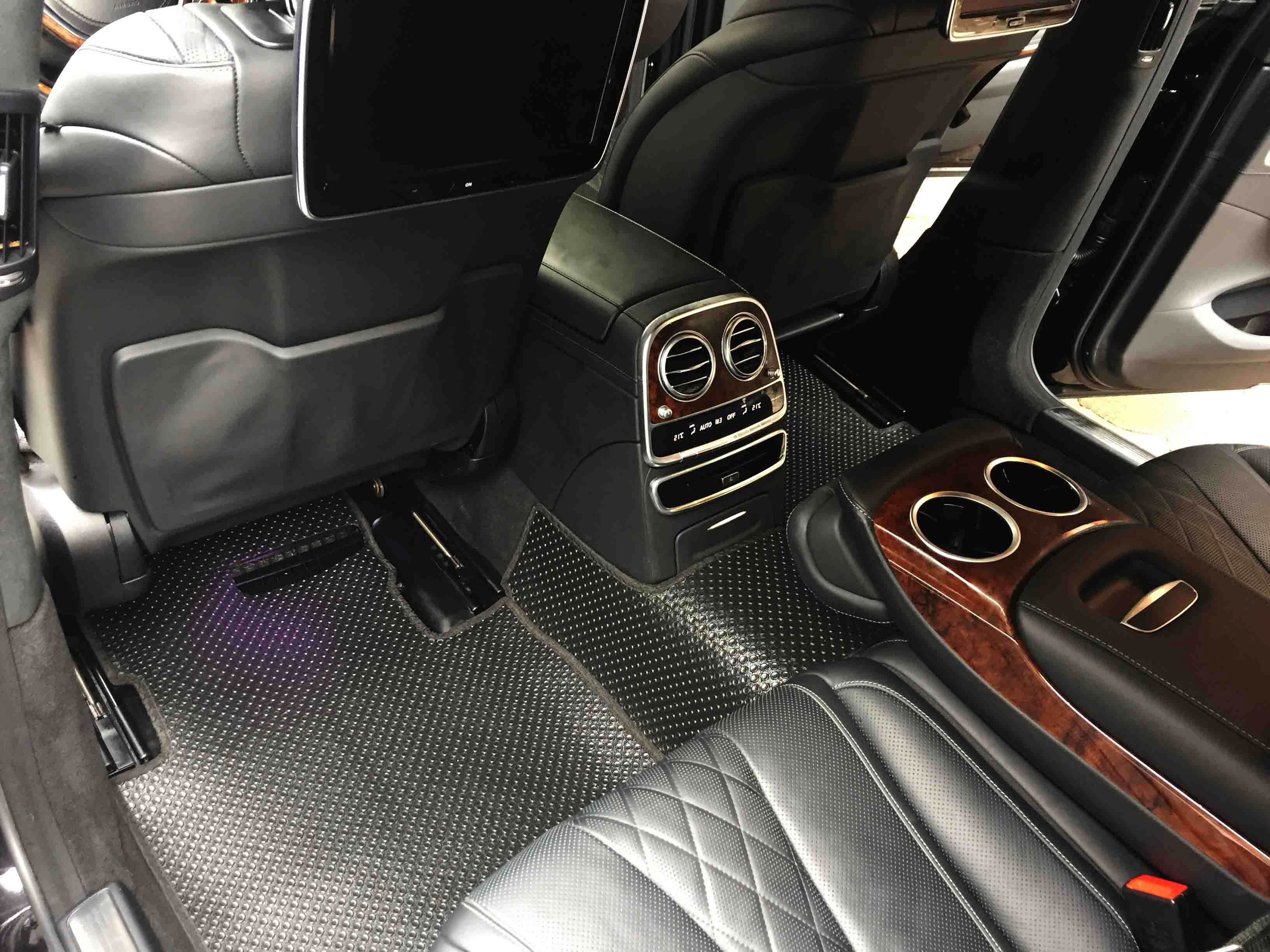 Thảm lót sàn ô tô KATA master xe Mercedes S-Class W222 (2014-2022) - hàng chính hãng không mùi, khít sàn, dễ vệ sinh